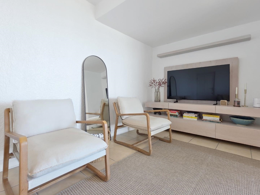 To Let 2 Bedroom Property for Rent in Mouille Point Western Cape